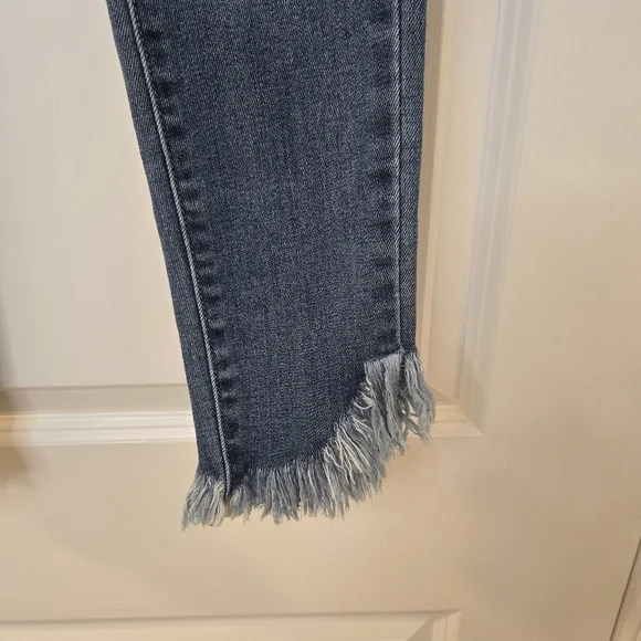 Just Black Denim Flex Waist Mid Rise Jeans with Fringe Ankles Hems Size 24 - Picture 2 of 15
